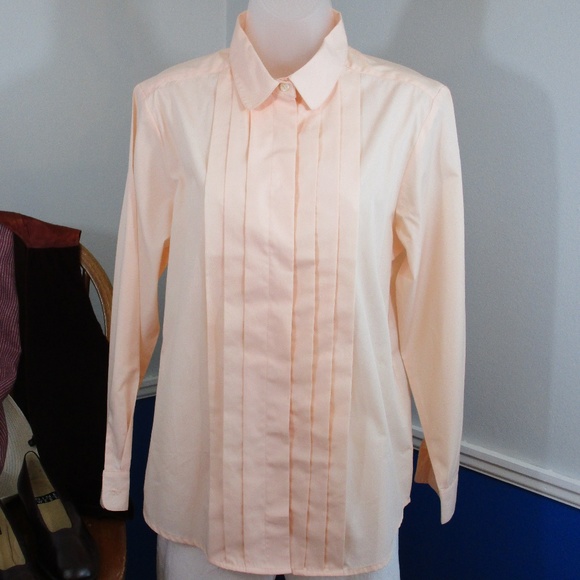 👚Host Pick👚 Vintage NWOT Pale Peach Dress Blouse - Picture 2 of 8